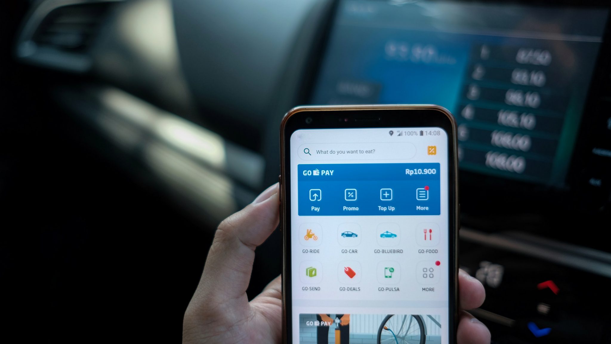 How to Build A FinTech App | 7 Useful Tips